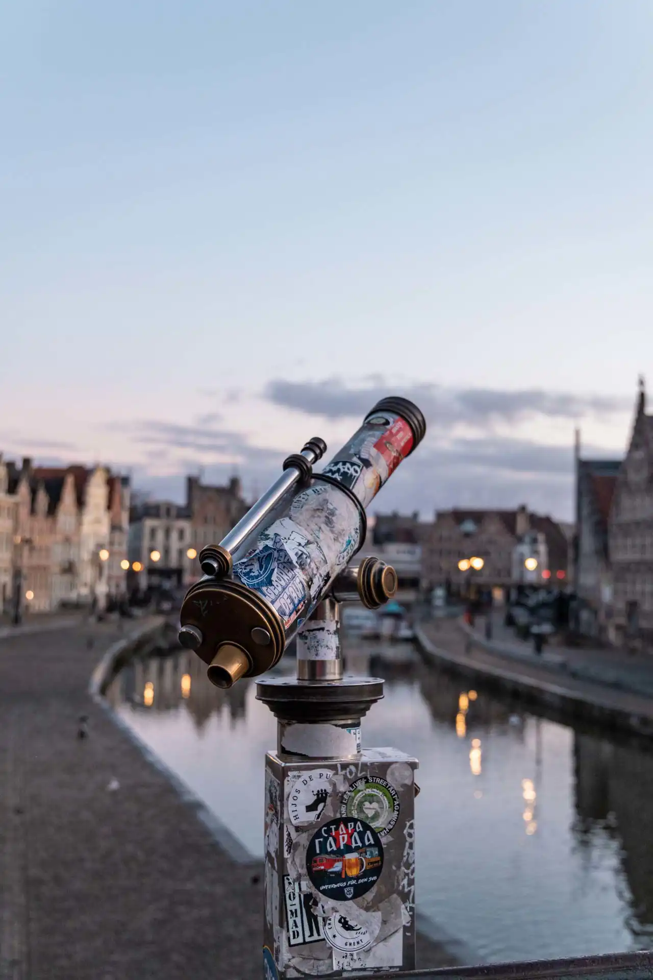 Gand et la Lys au crépuscule