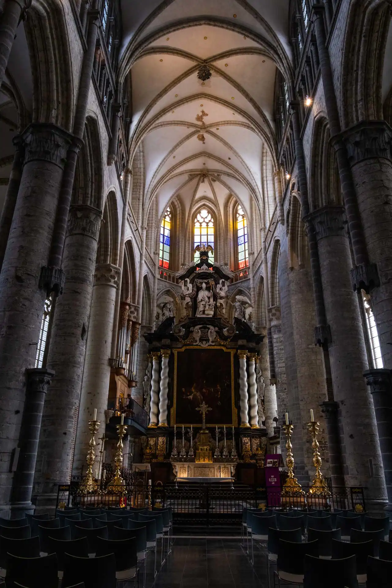 Intérieur de l'église St Nicolas