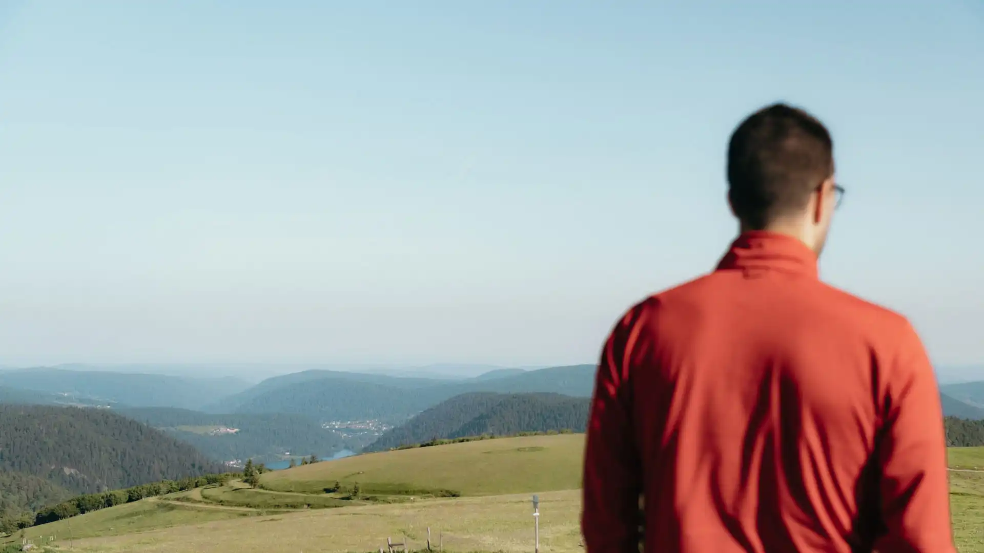 Vue panoramique depuis le sommet du Hohneck dans le massif des Vosges
