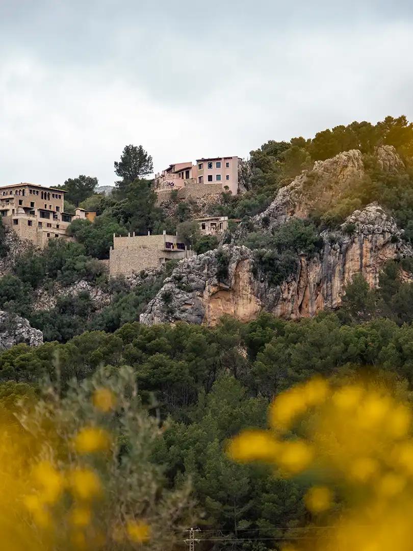 village majorquin nature